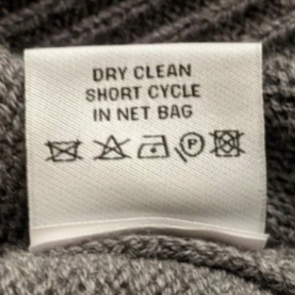 PerSe by Carlisle cashmere sweater with hood - Picture 5 of 5